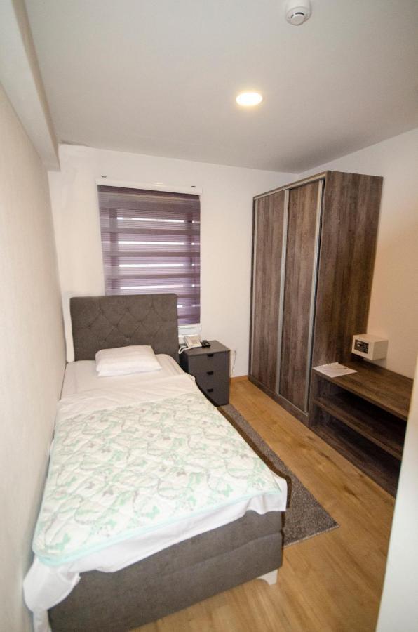 Hotel Kavalir Zepce المظهر الخارجي الصورة